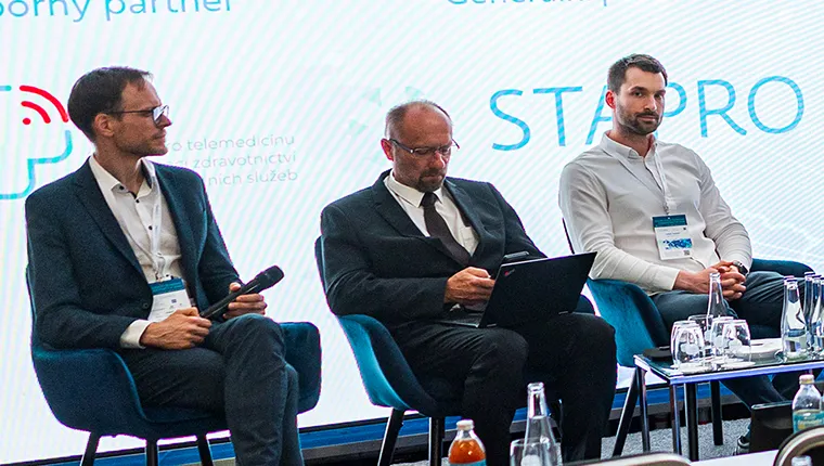 Lukáš Kubina v panelovej diskusii o telemedicíne a AI na konferencii Digitalizácia českého zdravotníctva 2026